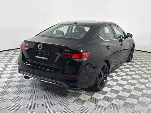 Used 2021 Nissan Sentra SR w/ SR Premium Package FWD image 5