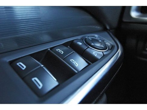 Certified 2024 Cadillac XT4 Premium Luxury image 20