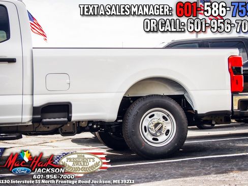 New 2026 Ford F250 XL w/ 360-Degree Camera Package RWD image 32