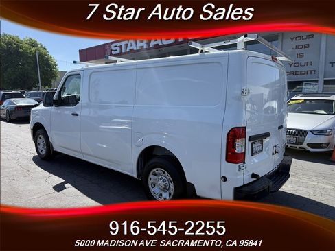Used 2016 Nissan NV 2500 SV RWD image 4