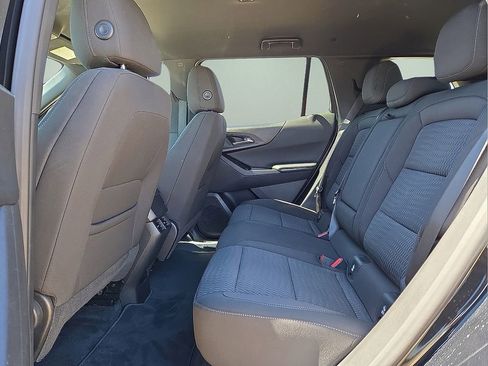 Used 2025 Chevrolet Equinox LT AWD/4WD image 14