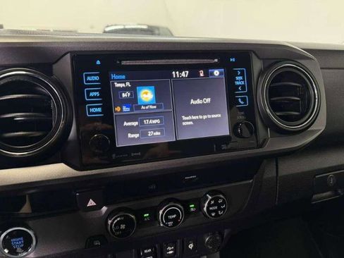 Used 2018 Toyota Tacoma TRD Sport RWD image 16