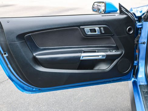 Used 2020 Ford Mustang GT RWD image 21