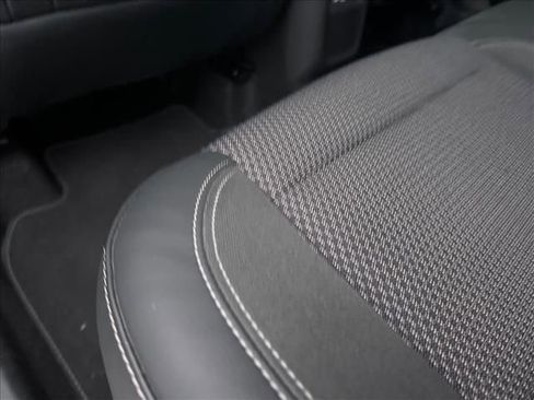 Used 2023 Buick Envision Preferred image 22