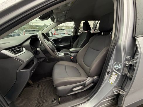 Used 2023 Toyota RAV4 LE image 15
