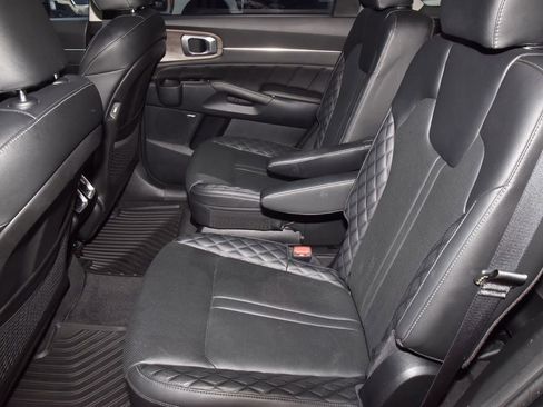 Used 2022 Kia Sorento SX Prestige AWD/4WD image 14