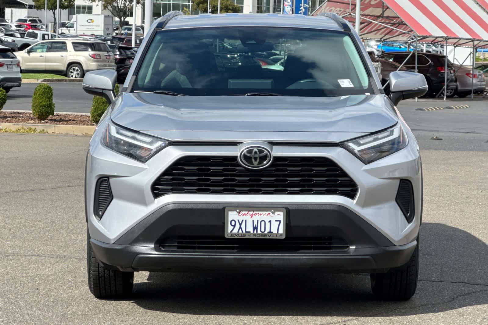 Used 2022 Toyota RAV4 XLE AWD/4WD image 10