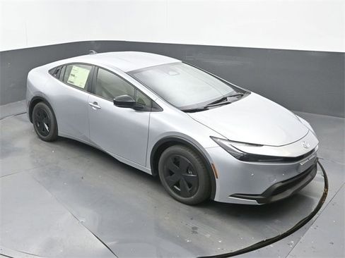 New 2026 Toyota Prius LE image 26