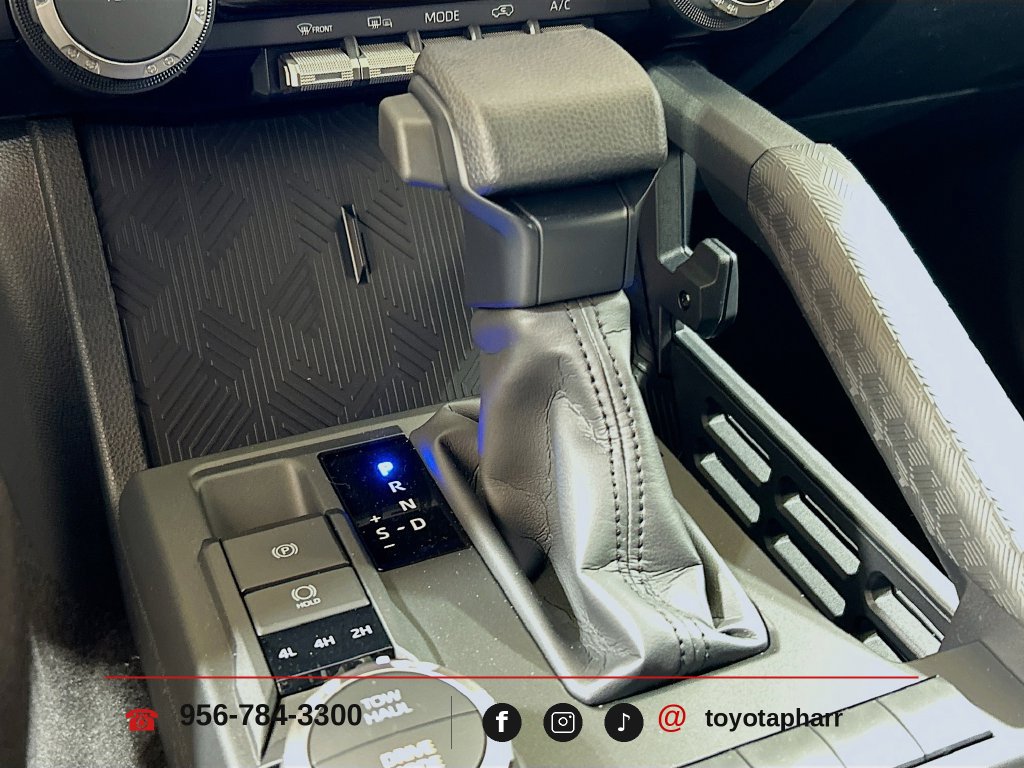 New 2026 Toyota 4Runner SR5 AWD/4WD image 16