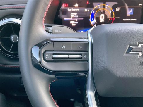 Certified 2025 Chevrolet Colorado Z71 w/ Technology Package image 24