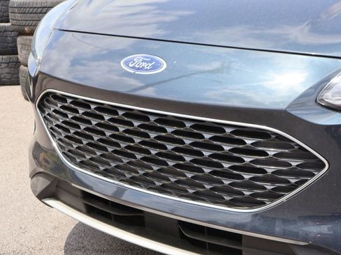 Certified 2022 Ford Escape SEL FWD image 2