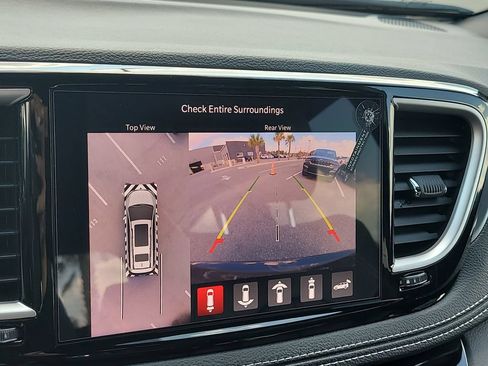 New 2026 Chrysler Pacifica Select w/ S Appearance Package FWD image 26