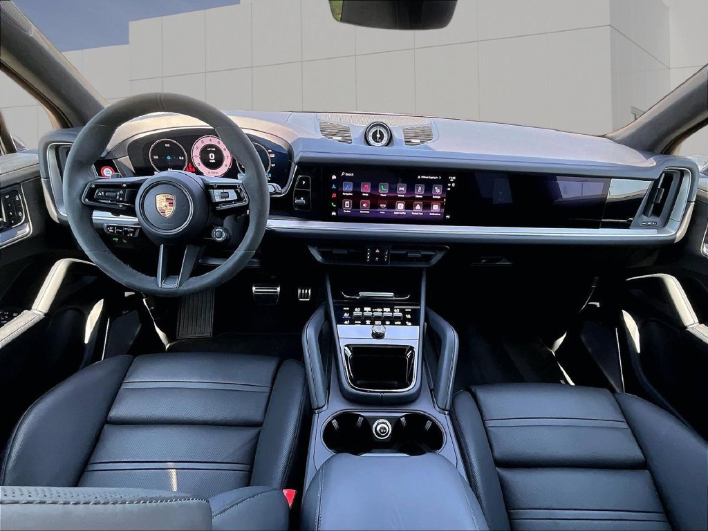 Certified 2026 Porsche Cayenne GTS AWD/4WD image 14
