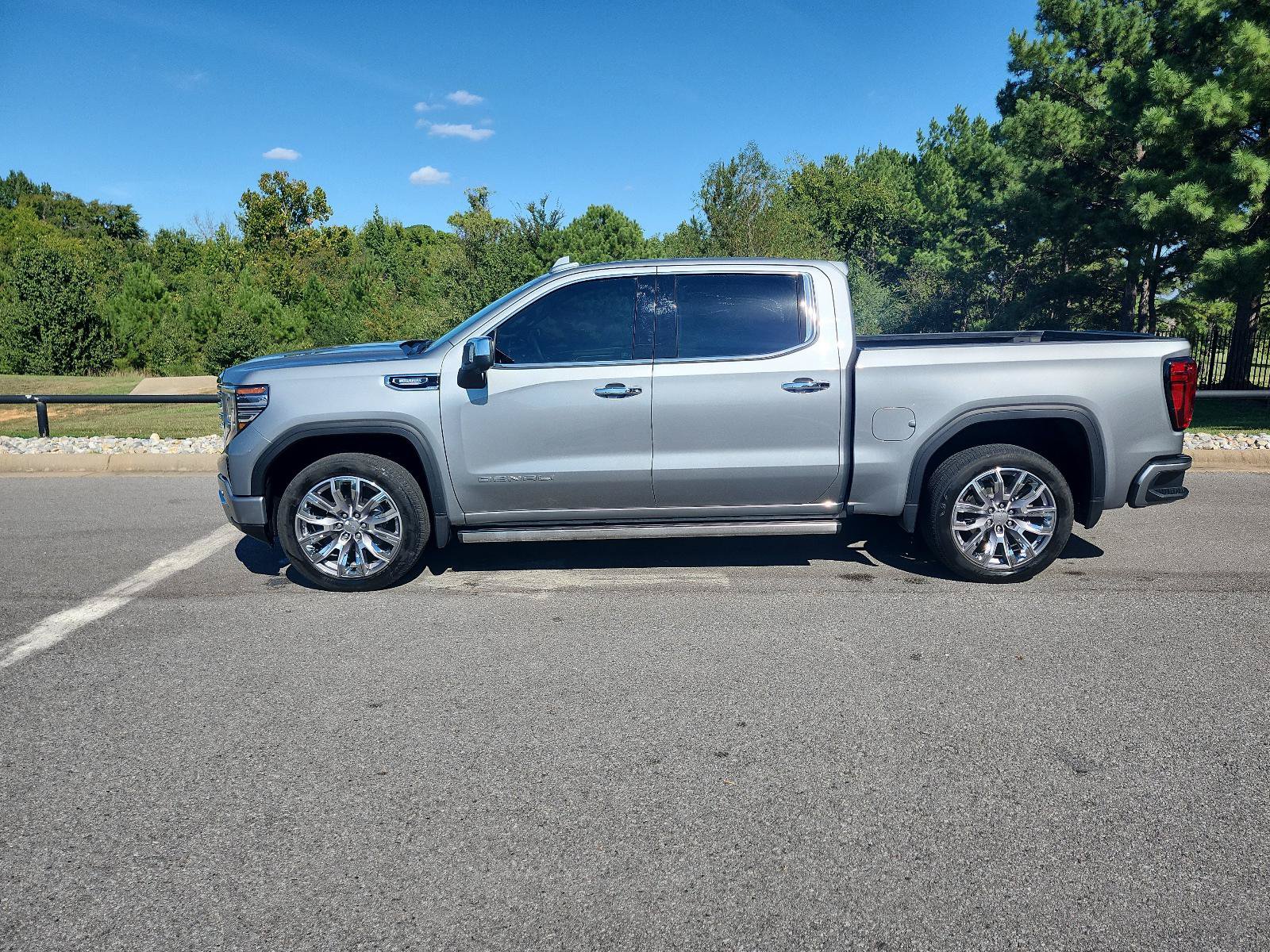 Certified 2024 GMC Sierra 1500 Denali w/ Denali Reserve Package AWD/4WD image 2
