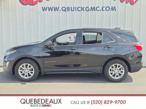 Used 2019 Chevrolet Equinox LS w/ LS Convenience Package FWD image 4