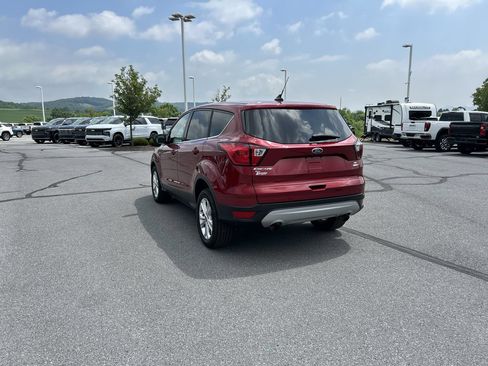 Used 2019 Ford Escape SE AWD/4WD image 5