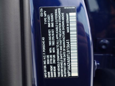 New 2026 Porsche Macan AWD/4WD image 29