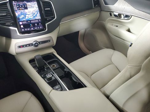 Certified 2023 Volvo XC90 B5 Plus w/ Protection Package Premier AWD/4WD image 20