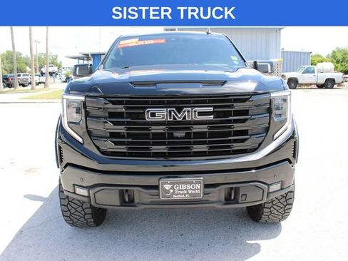Used 2026 GMC Sierra 1500 Elevation AWD/4WD image 2