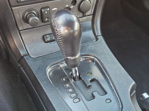 Used 2003 Ford Thunderbird RWD image 26