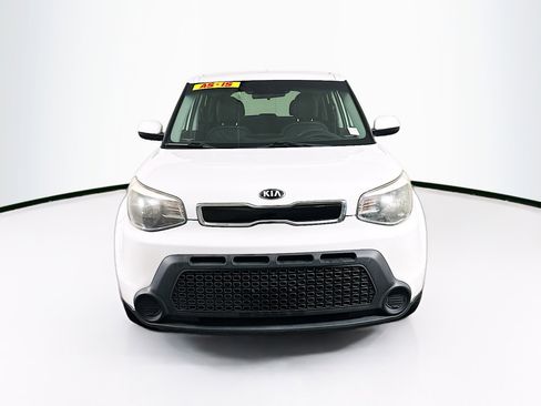 Used 2015 Kia Soul + image 2