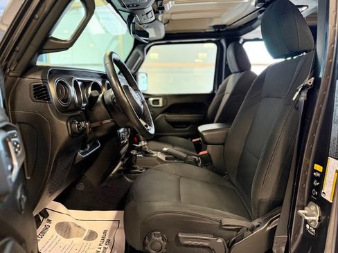 Used 2022 Jeep Gladiator Sport AWD/4WD image 10