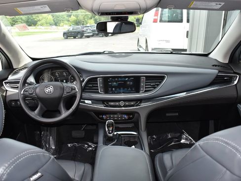 Used 2018 Buick Enclave Premium w/ Trailering Package AWD/4WD image 4