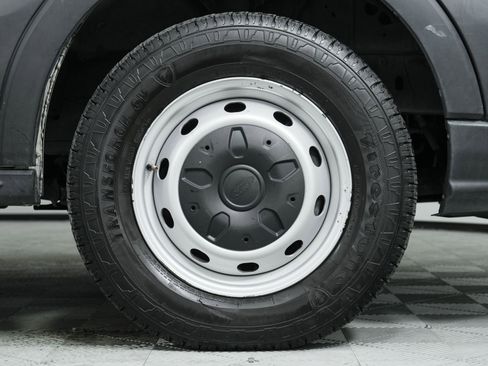 Used 2019 Ford Transit 250 148 Medium Roof image 14