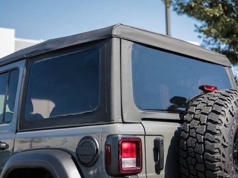 Used 2022 Jeep Wrangler Unlimited Sport AWD/4WD image 36
