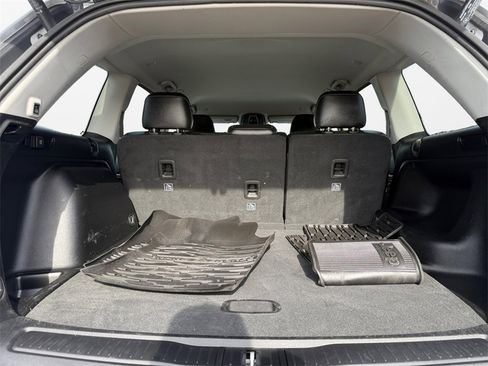 Used 2022 Jeep Grand Cherokee Limited image 17