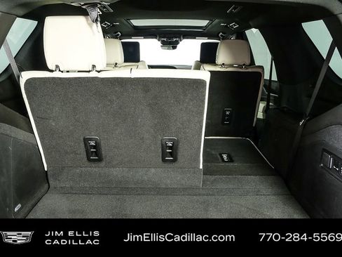 Used 2021 Cadillac Escalade Sport w/ Driver Assist Tech Package image 35