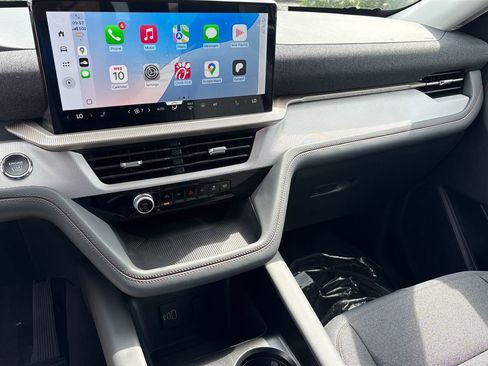 New 2026 Ford Explorer Active AWD/4WD image 16