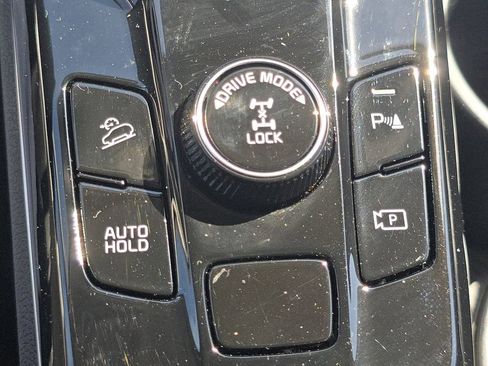 Used 2025 Kia Sportage EX w/ EX Premium Package image 33