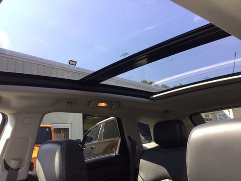 Used 2015 Cadillac SRX Performance w/ Driver Assist Package AWD/4WD image 39