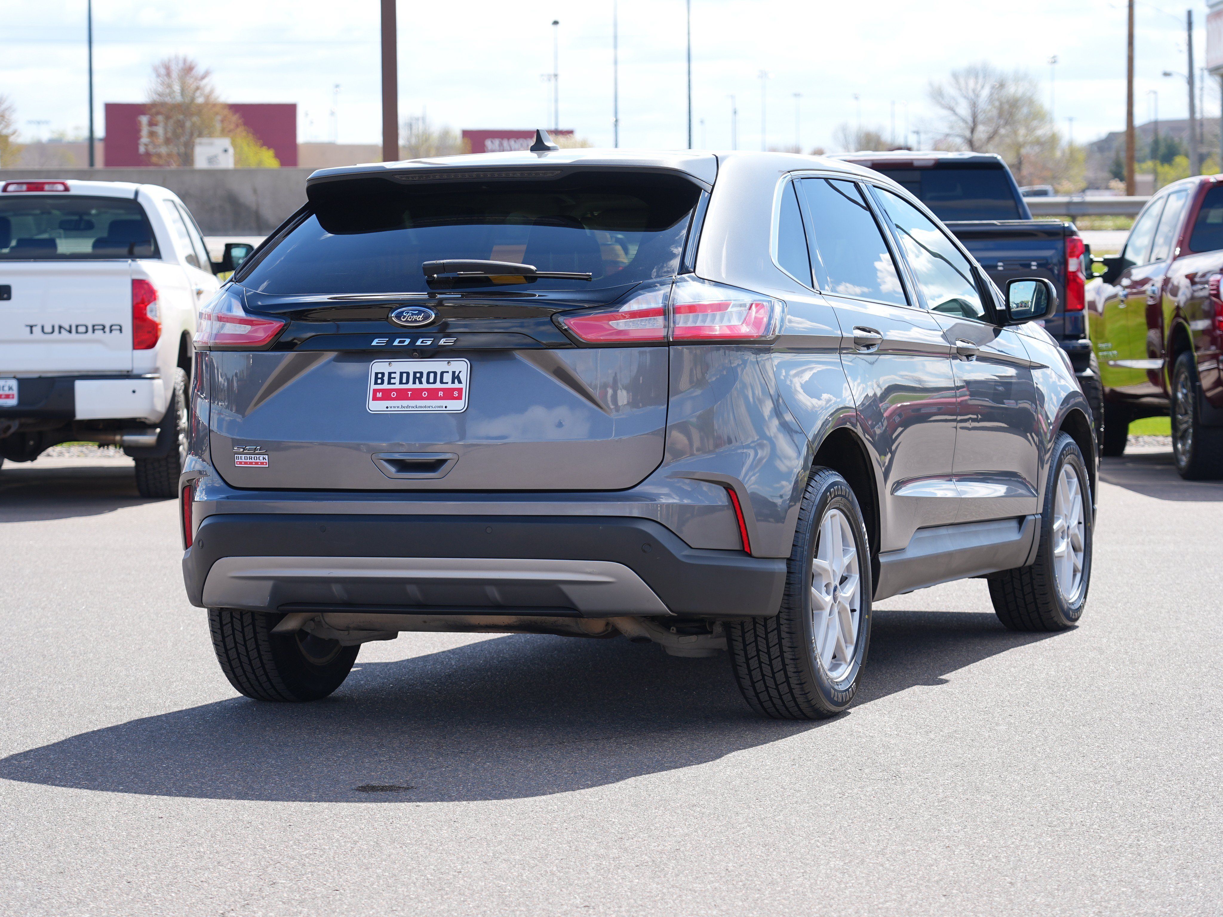 Used 2022 Ford Edge SEL AWD/4WD image 3