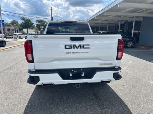 Used 2024 GMC Sierra 1500 Elevation w/ X31 Off-Road Package AWD/4WD image 8