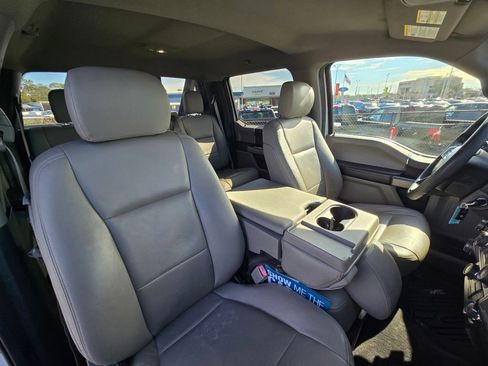 Used 2019 Ford F150 XLT image 46