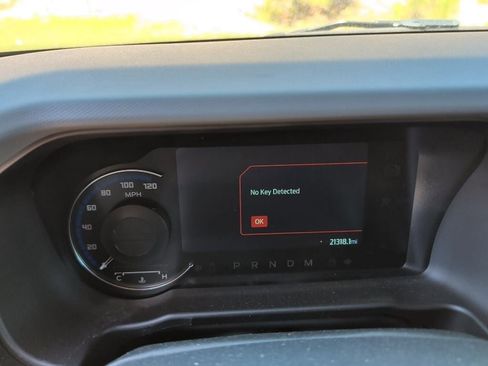 Used 2023 Ford Bronco Big Bend w/ Sasquatch Package image 7