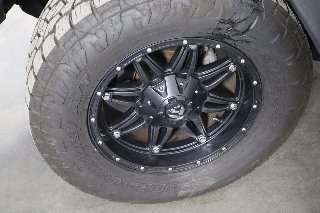 Used 2014 Jeep Wrangler Unlimited Sport w/ Connectivity Group AWD/4WD image 27