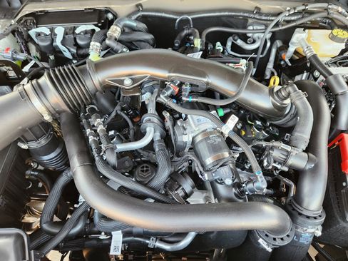 New 2025 Ford Bronco Raptor image 24