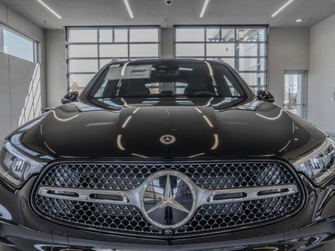 New 2026 Mercedes-Benz GLC 300 4MATIC image 23