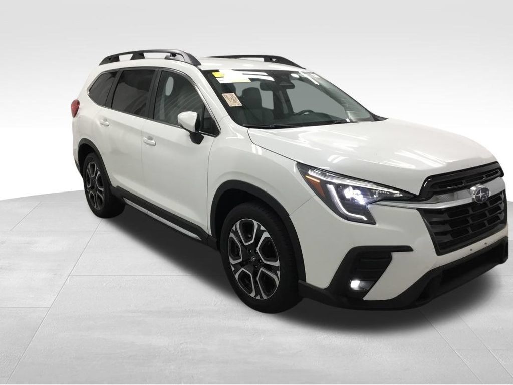 Used 2023 Subaru Ascent Limited AWD/4WD image 4