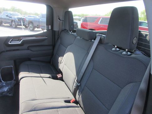 New 2026 GMC Sierra 1500 SLE AWD/4WD image 13
