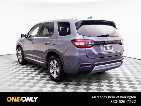 Used 2024 Honda Pilot EX-L image 3