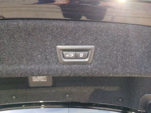 New 2026 BMW 330i Sedan image 10