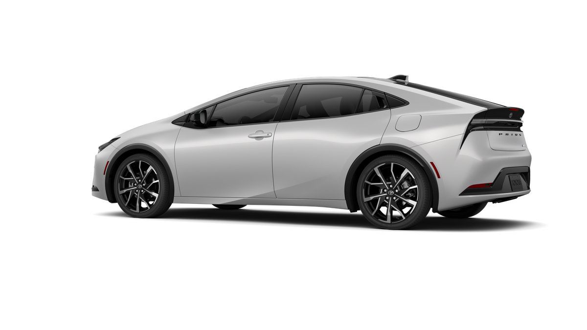 New 2027 Toyota Prius Plug-In Hybrid FWD image 64