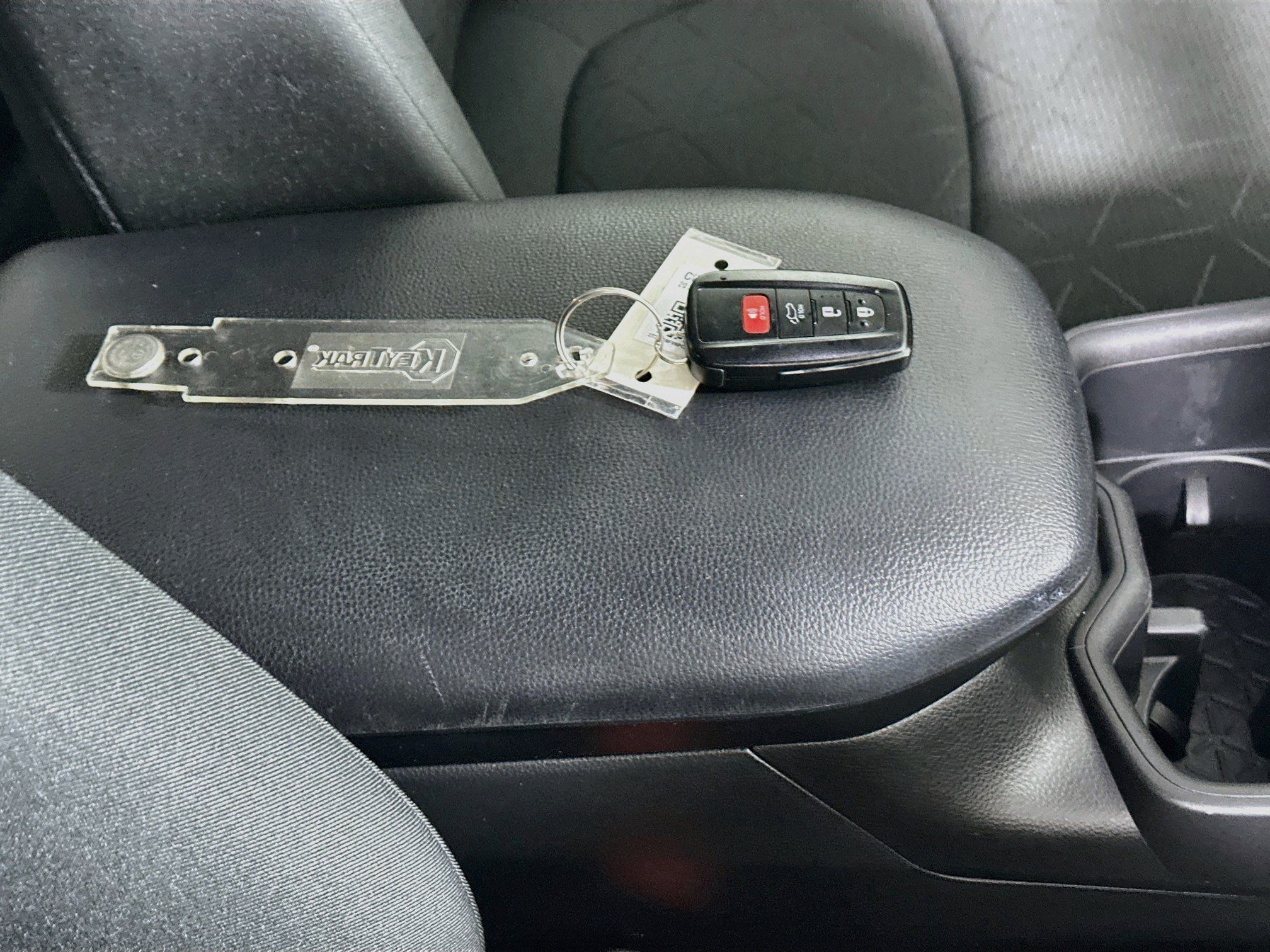 Used 2023 Toyota RAV4 XLE w/ Convenience Package FWD image 33