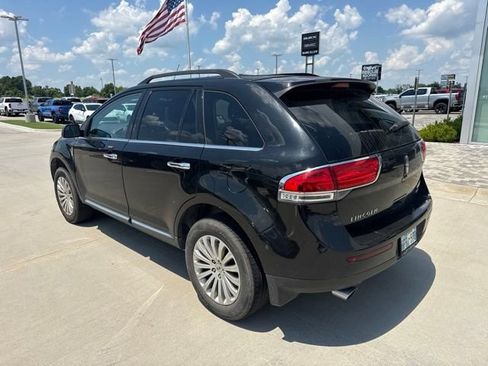 Used 2013 Lincoln MKX AWD w/ Wood Pkg image 5