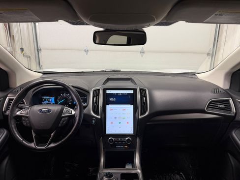 Certified 2024 Ford Edge SEL AWD/4WD image 3