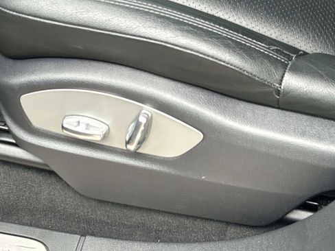 Used 2014 Porsche Cayenne image 18